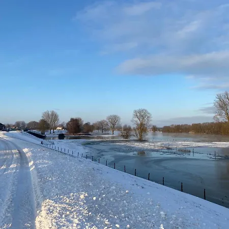 Hébergement de vacances Roer, Aan De Maas
